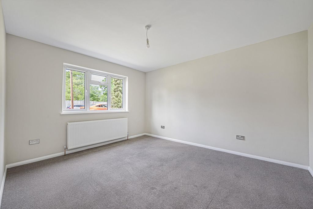 Additional image 9 of 2 bed maisonette for saleMurchison Avenue, Bexley DA5