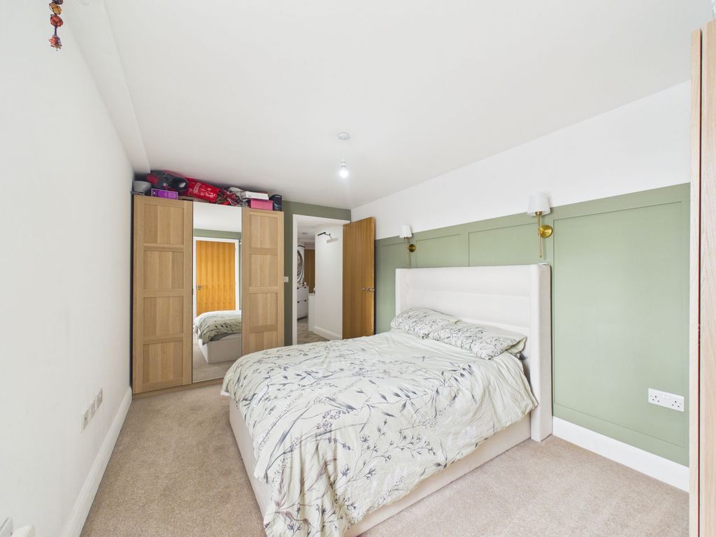 Additional image 10 of 2 bed flat for saleLambeth Court, Lambeth Road SS7