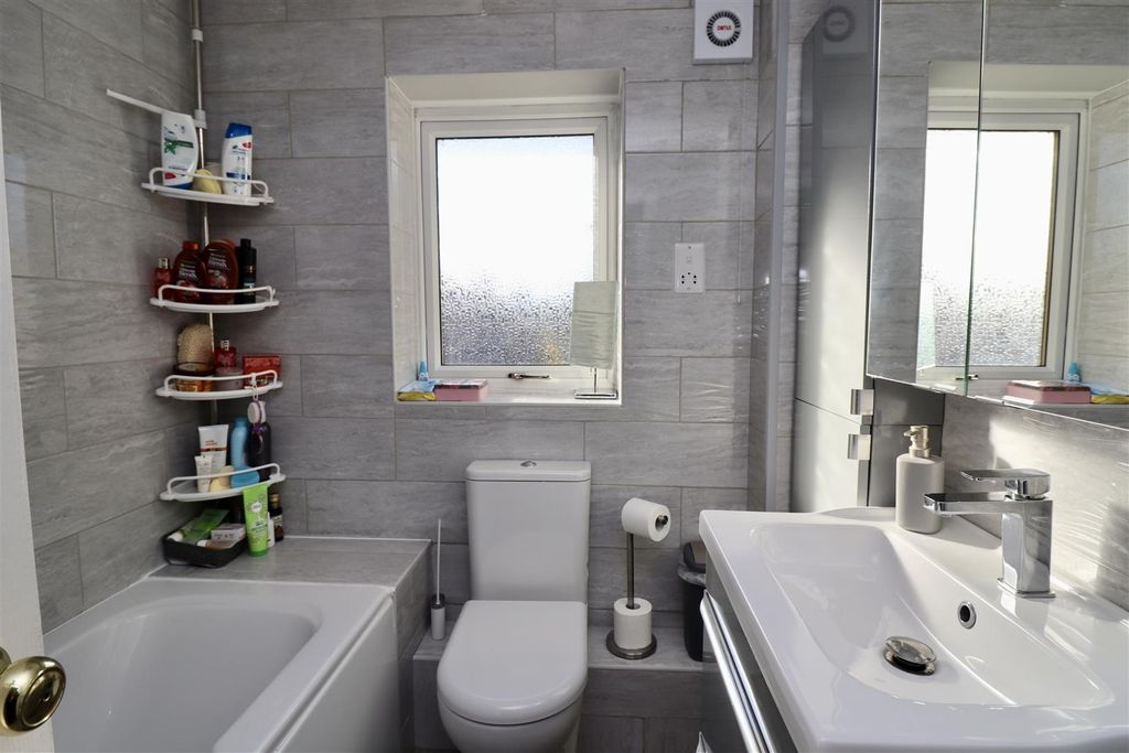 Additional image 10 of 3 bed semi-detached house for saleBlackburn Avenue, Brough HU15