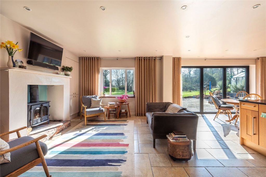Additional image 12 of 4 bed detached house for salePebblehill Road, Betchworth, Surrey RH3