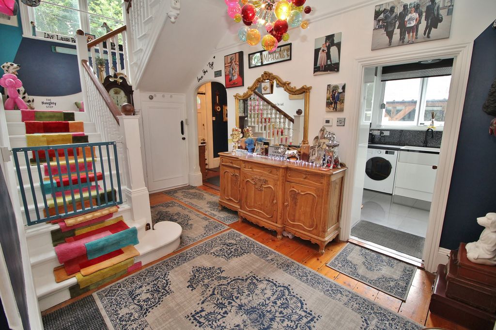 Additional image 12 of 4 bed semi-detached house for saleWraysbury House, Long Copse Lane, Emsworth PO10