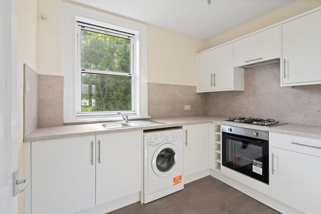 Additional image 6 of 2 bed flat for saleNewtoft Street, Edinburgh EH17