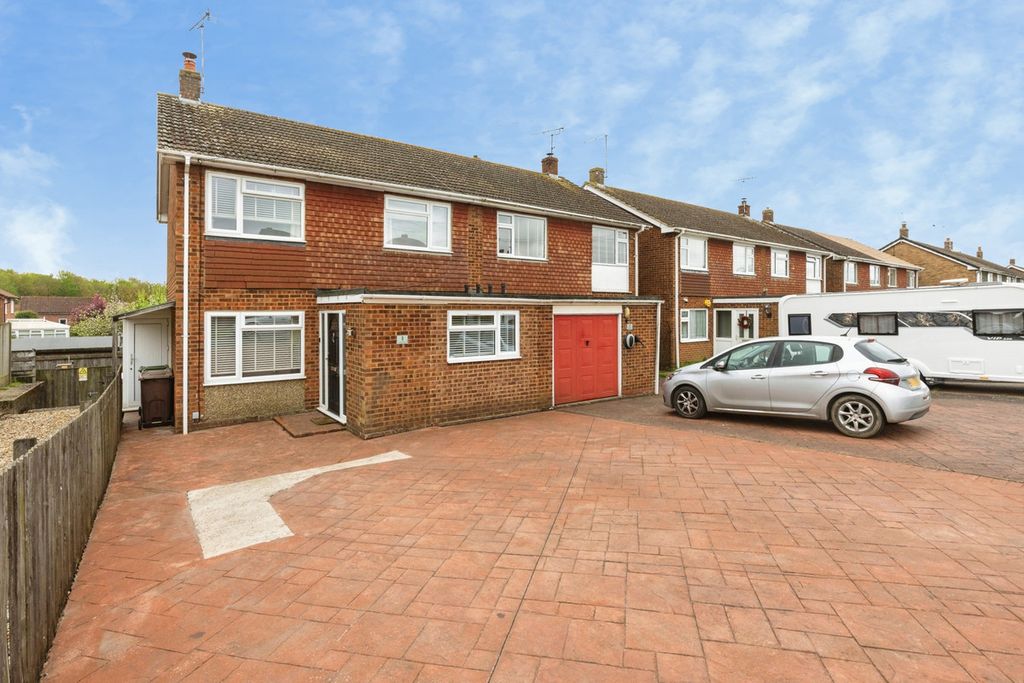 4 bed semi-detached house for saleCollard Road, Ashford, 0 TN24