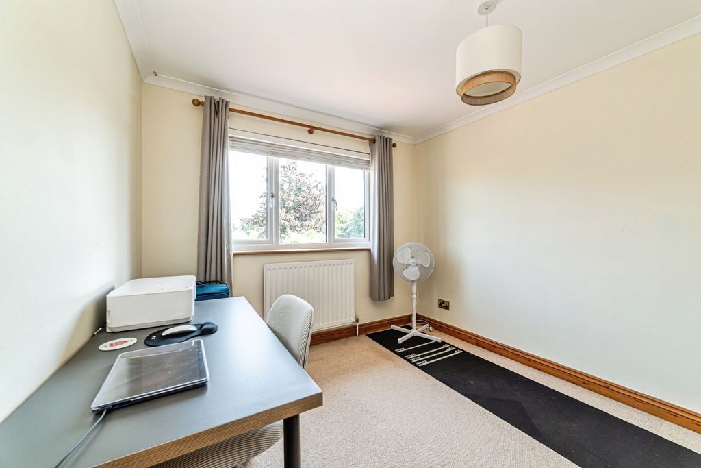 Additional image 22 of 4 bed detached house for saleSandpiper Way, Basingstoke RG22