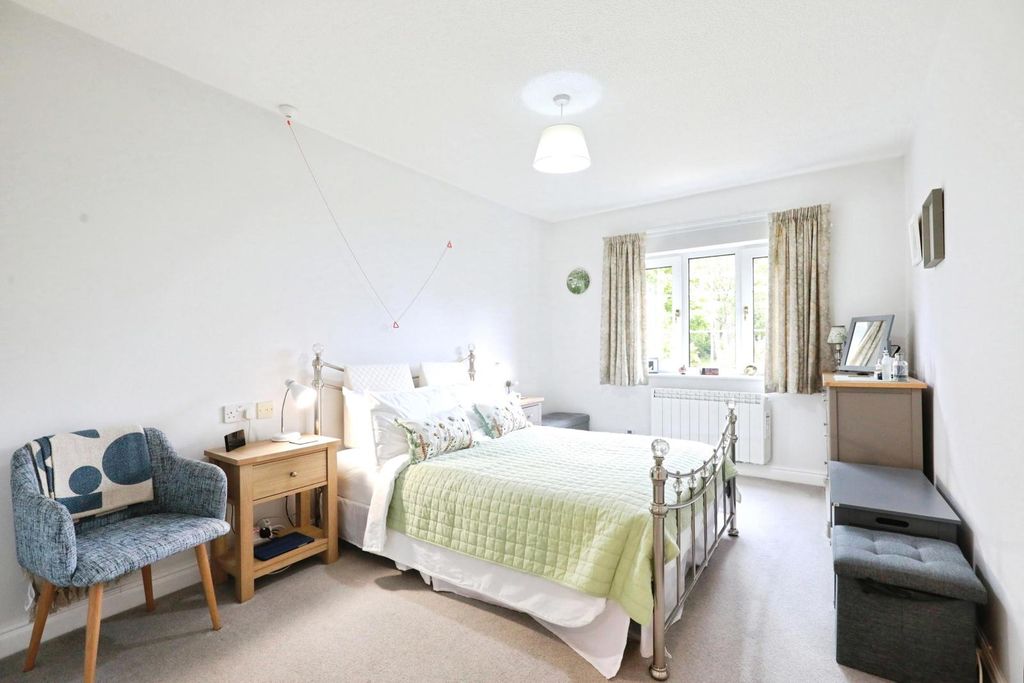 1 bed flat for saleStation Road, Broadway, Worcestershire WR12 photo 4