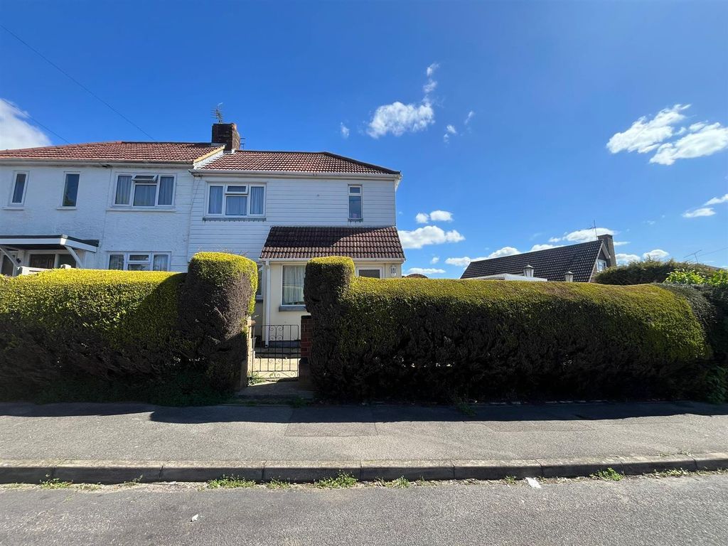 2 bed semi-detached house for saleWolfe Road, Aldershot GU12