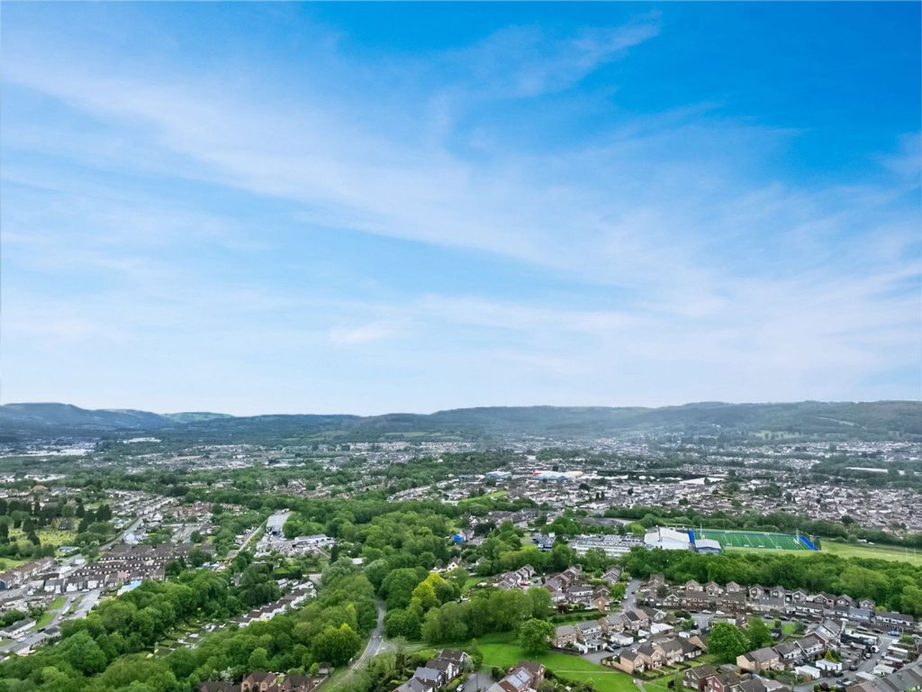 Additional image 2 of 3 bed detached house for saleTenby Court, Caerphilly CF83