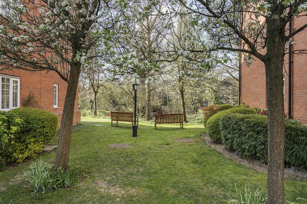 Additional image 16 of 2 bed flat for saleRiver View Terrace, Abingdon OX14