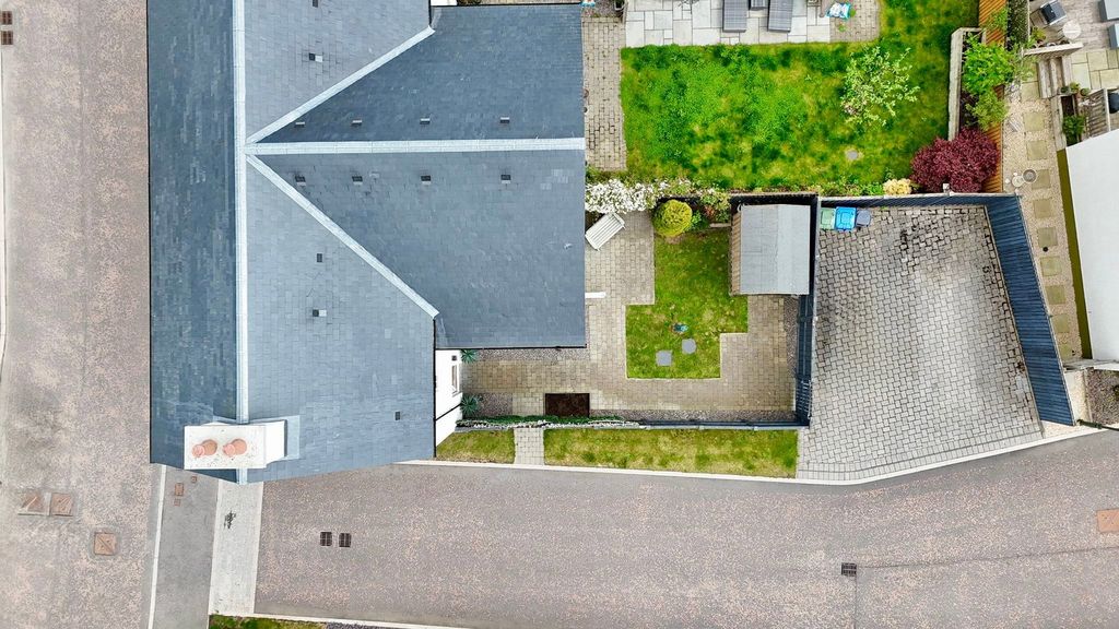 Additional image 23 of 3 bed semi-detached house for sale19 Hillhead Road, Tornagrain, Inverness IV2