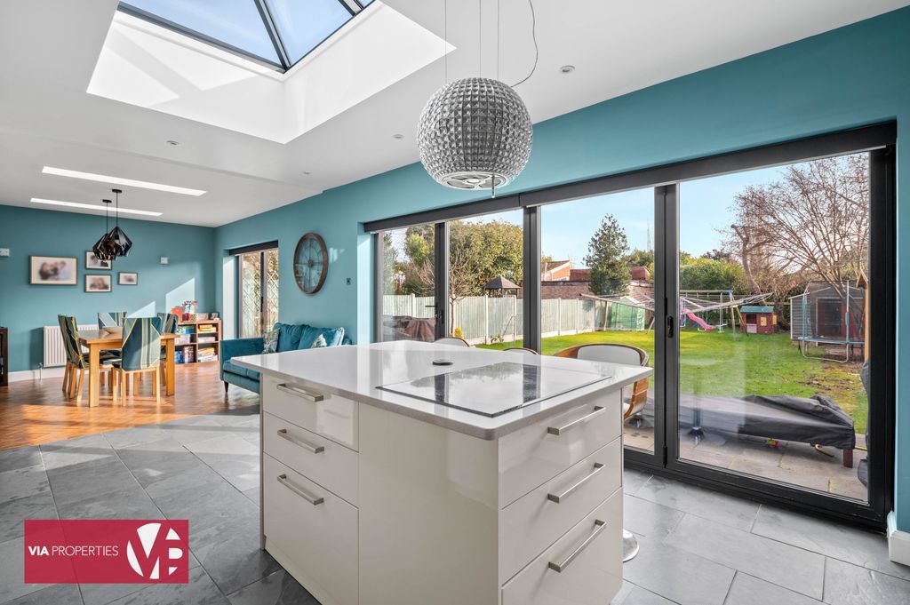 Additional image 2 of 4 bed detached house for saleMckenzie Road, Broxbourne EN10