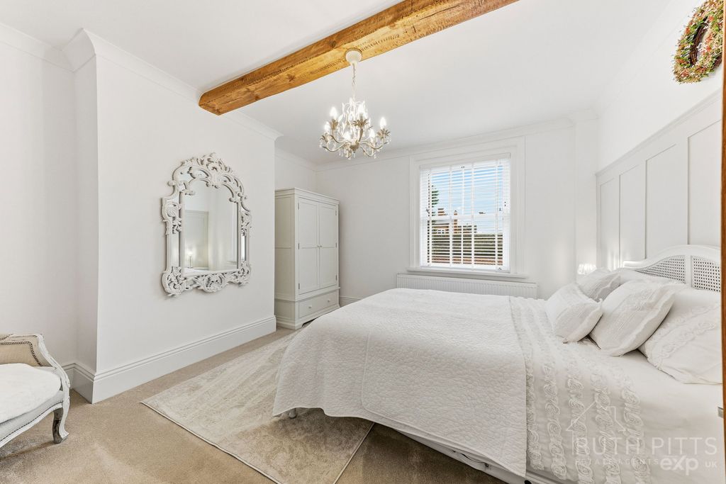 Additional image 25 of 5 bed semi-detached house for saleChurch Street, Brierley, Barnsley S72