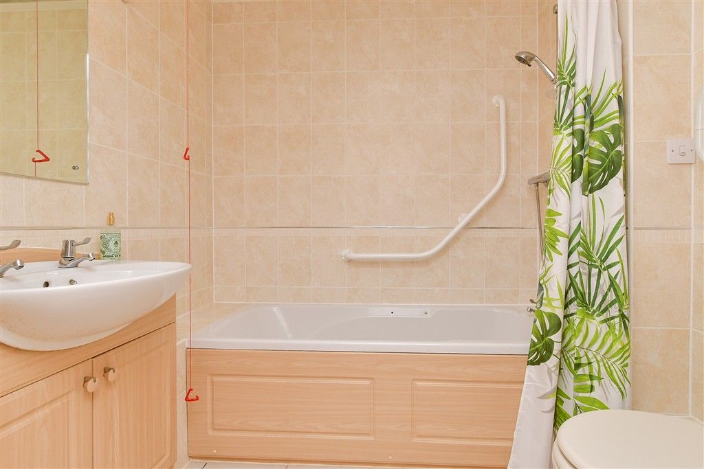 Additional image 14 of 1 bed flat for saleQueen Street, Arundel, West Sussex BN18