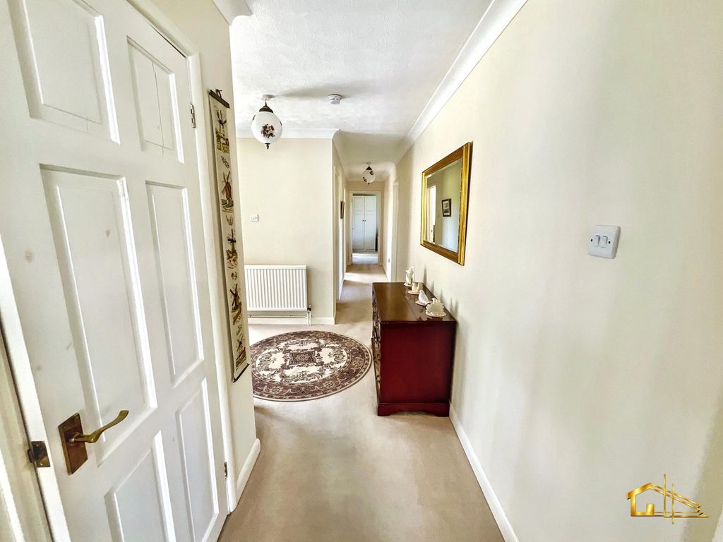 Additional image 7 of 3 bed detached bungalow for saleCooden Sea Road, Cooden, Bexhill-On-Sea TN39