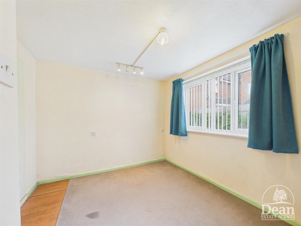 Additional image 5 of 2 bed flat for saleHawthorn Court, Kimberley Drive, Lydney GL15