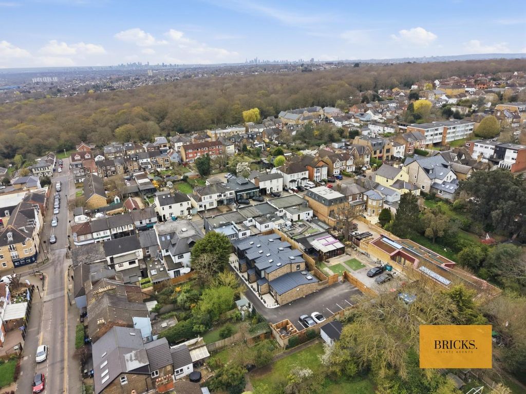 Additional image 18 of 1 bed flat for saleBuckhurst Mews, Queens Road, Buckhurst Hill IG9