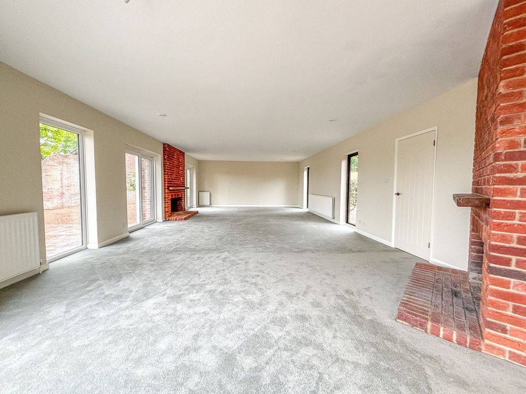 Additional image 9 of 4 bed detached bungalow for saleCaldbec Hill, Battle TN33