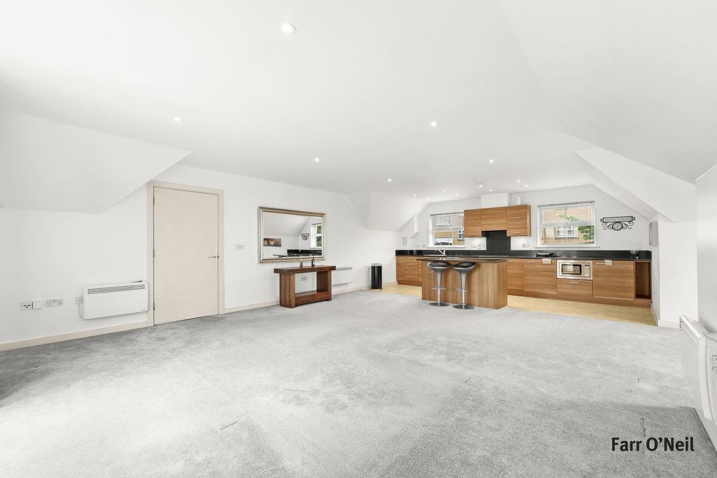 Additional image 12 of 2 bed penthouse for saleHigh Road, Buckhurst Hill IG9