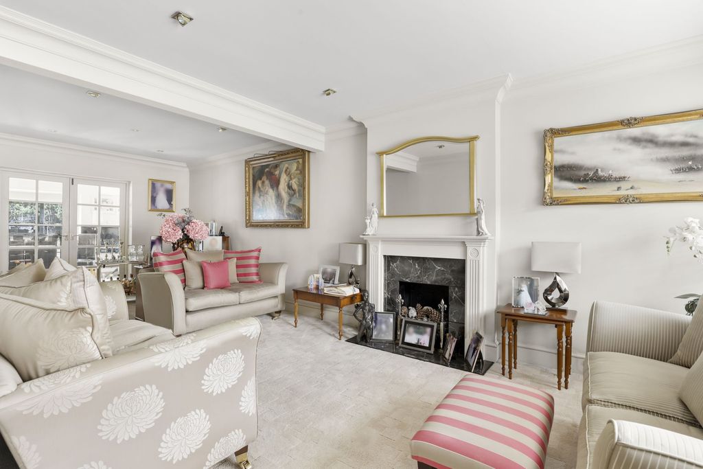 Additional image 2 of 4 bed link detached house for saleWestbury Lane, Buckhurst Hill IG9