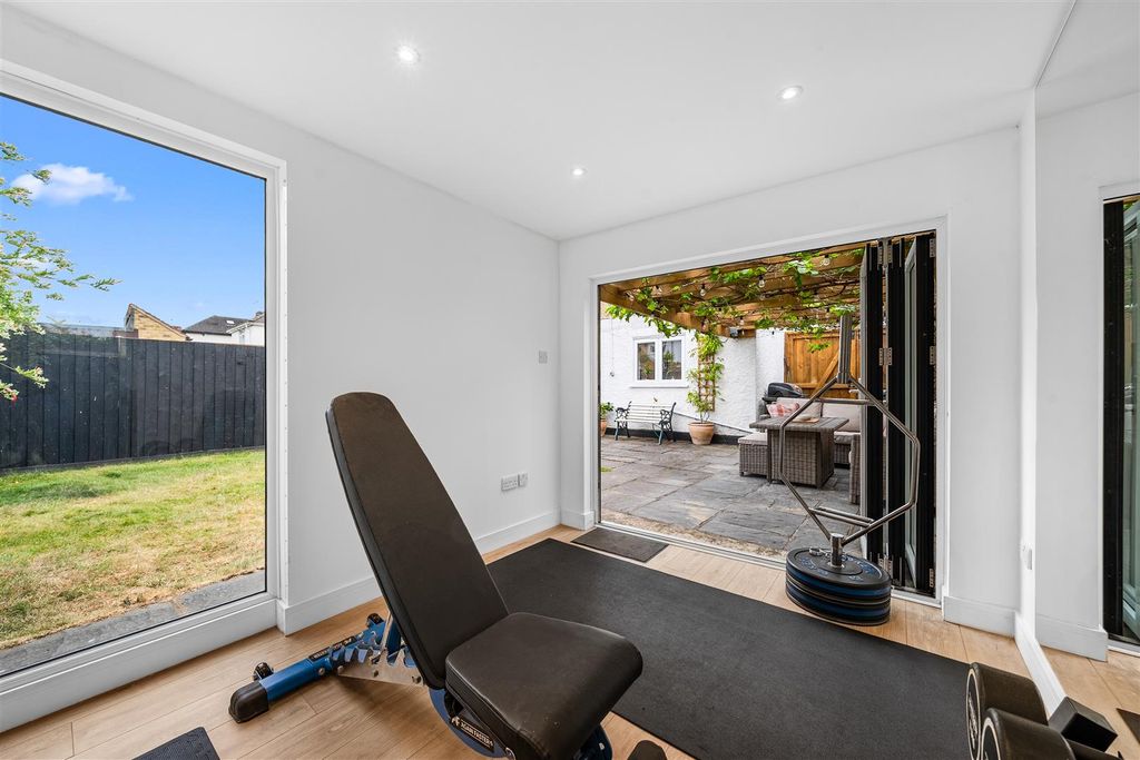 Additional image 11 of 3 bed semi-detached house for saleGarden Close, Addlestone KT15