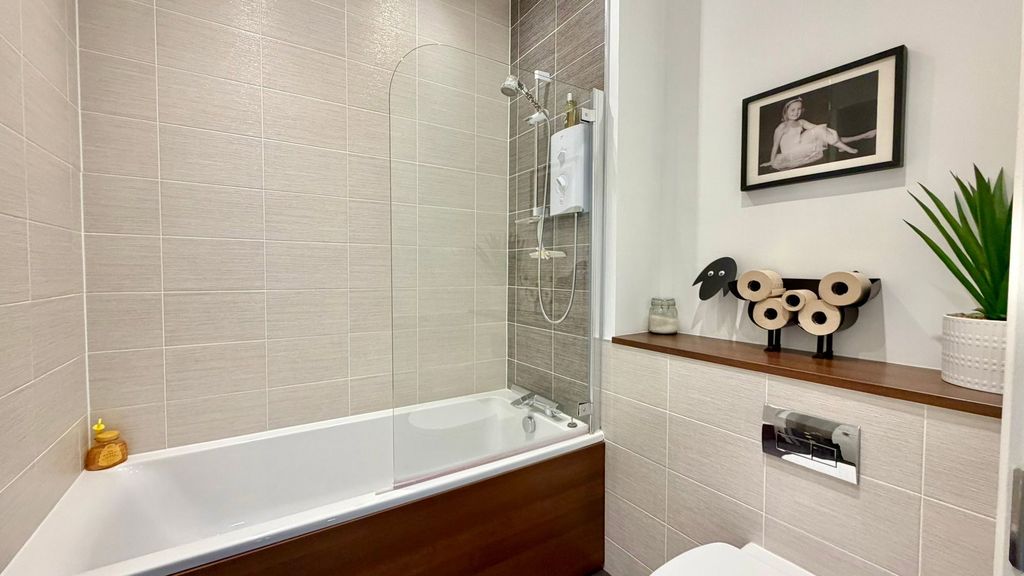 Additional image 18 of 3 bed semi-detached house for sale19 Hillhead Road, Tornagrain, Inverness IV2