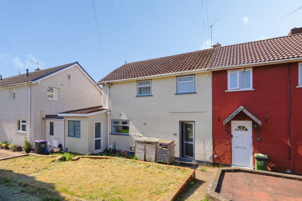 3 bed semi-detached house for saleCourt Farm Road, Cwmbran NP44