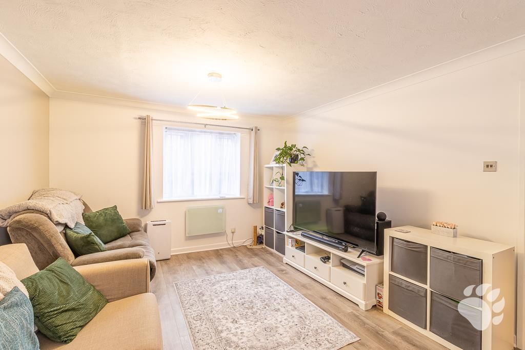 Additional image 5 of 2 bed flat for saleCopperfields, Laindon SS15