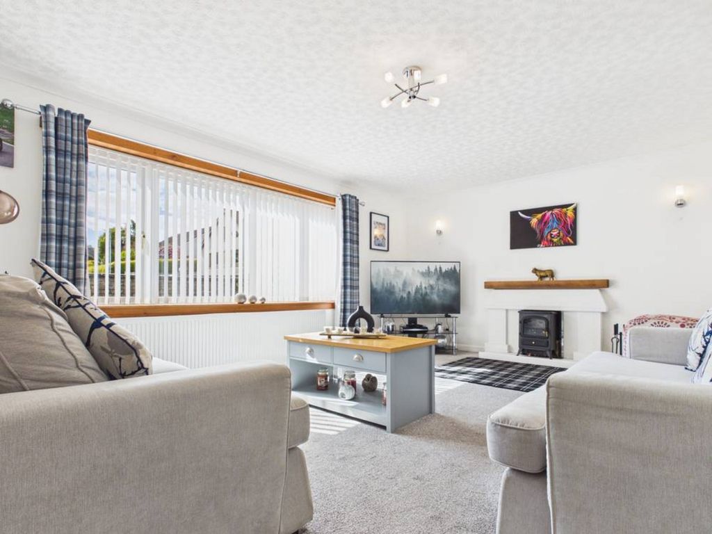 4 bed detached bungalow for saleSilverhillock, Cornhill AB45 photo 2