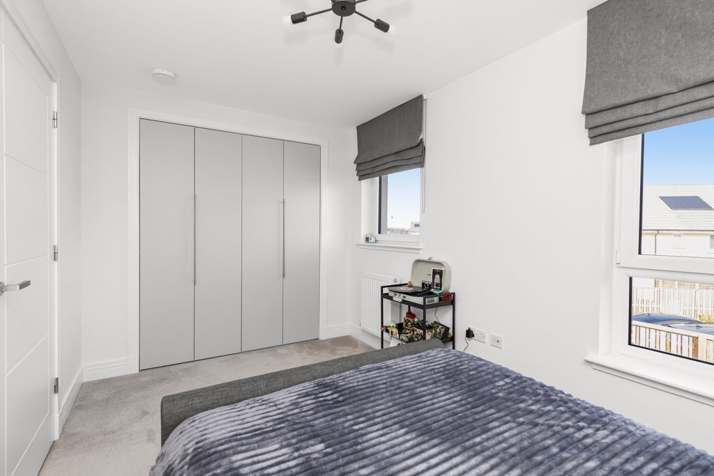Additional image 16 of 3 bed town house for sale16 Kettleslaw Cruik, South Queensferry EH30