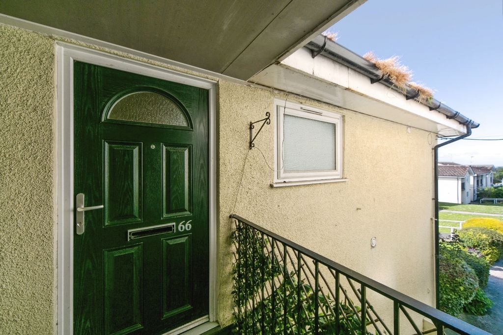 Additional image 10 of 2 bed flat for saleFfordd Bugail, Colwyn Bay, Conwy LL29