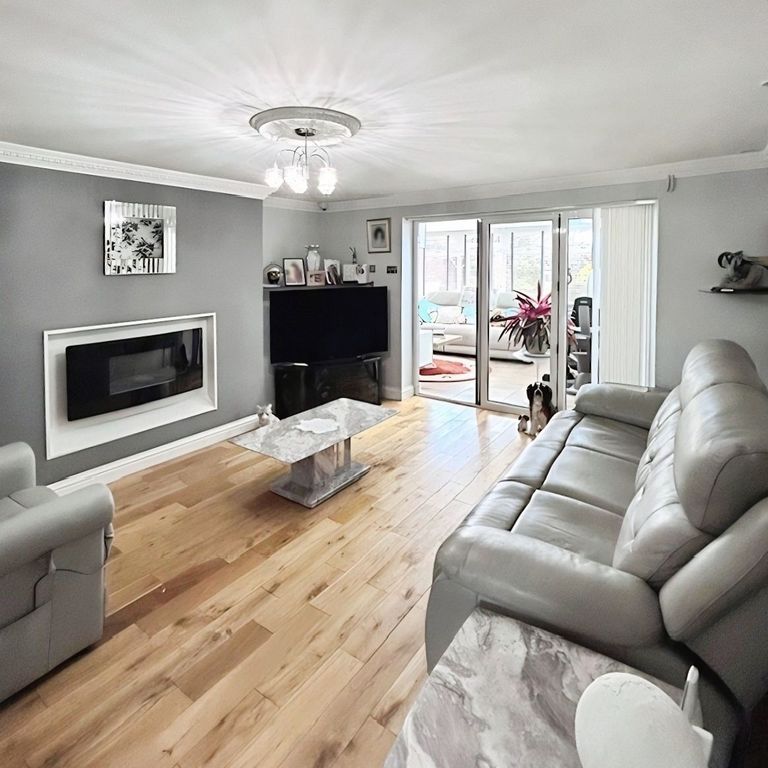 Additional image 2 of 3 bed semi-detached house for saleGould Road, Chatham ME5