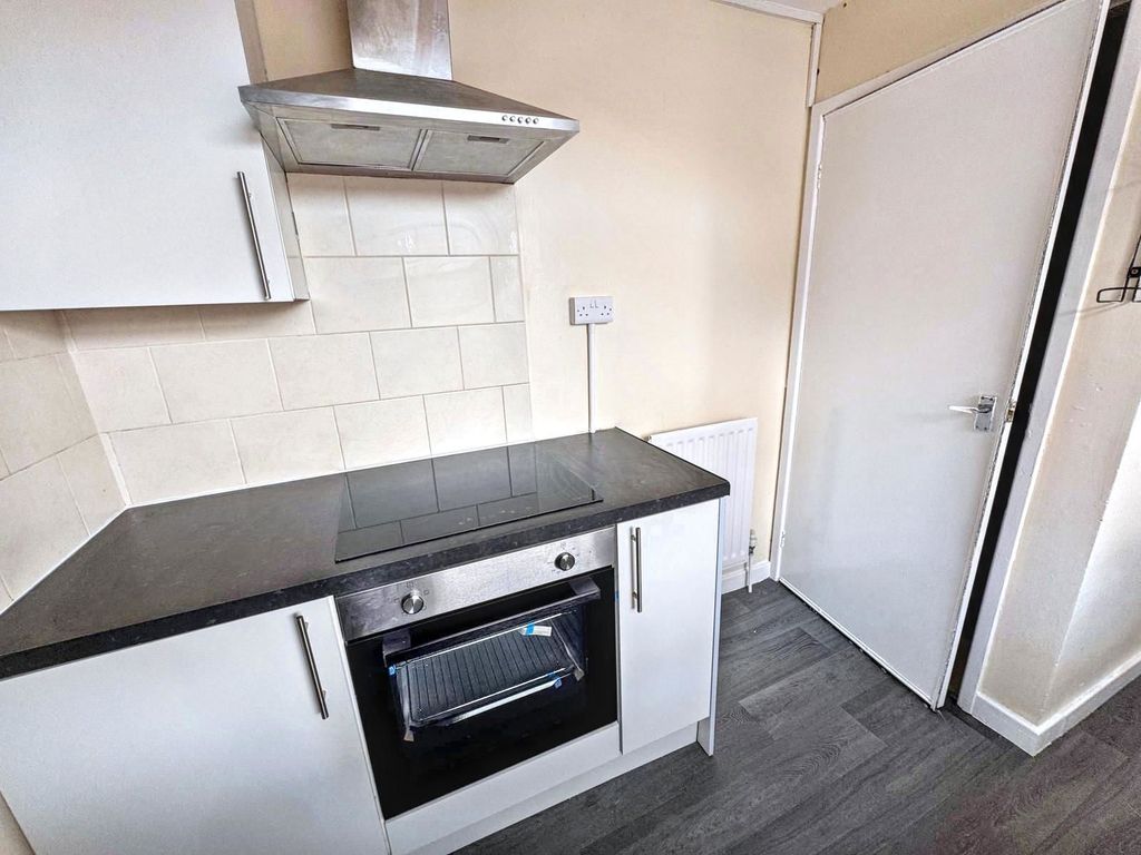 Additional image 8 of 3 bed flat for saleAlexandra Road, Ashington NE63