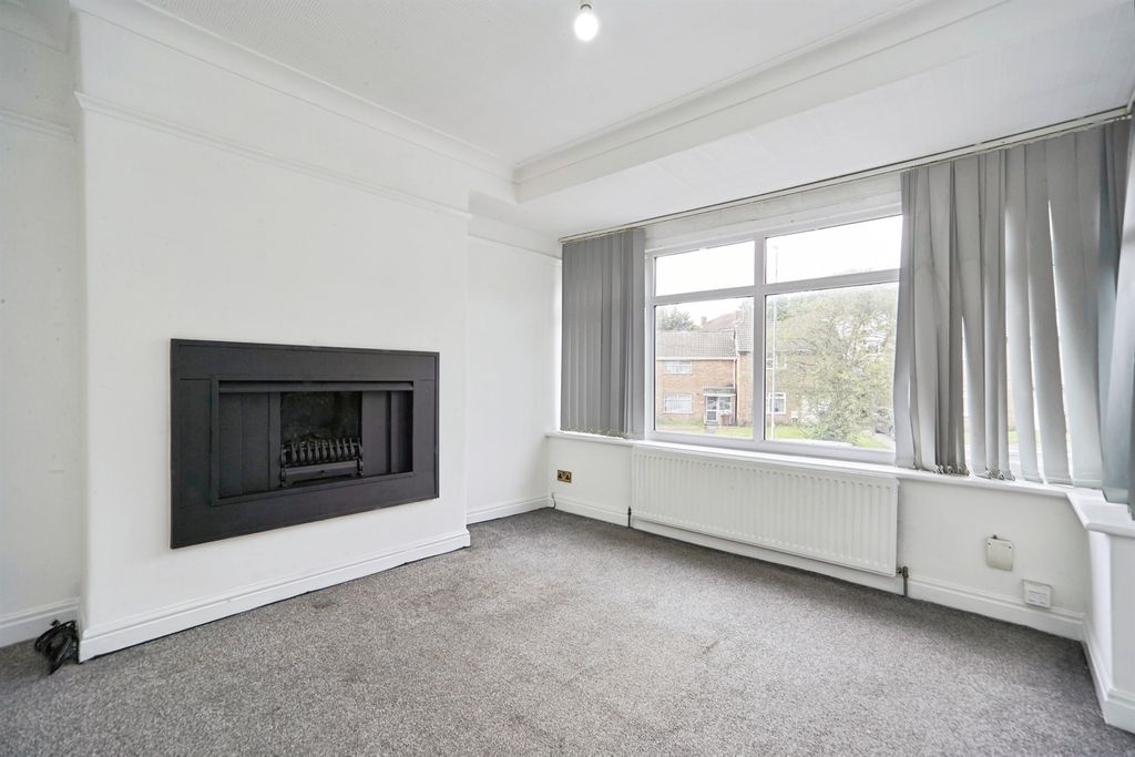 Additional image 5 of 4 bed semi-detached house for saleTong Road, Leeds LS12