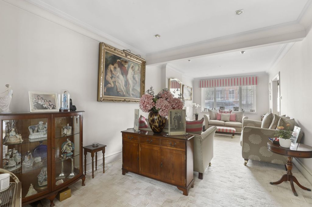 Additional image 11 of 4 bed link detached house for saleWestbury Lane, Buckhurst Hill IG9