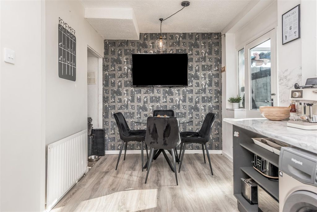 Additional image 8 of 3 bed town house for saleHighfield Close, Leeds LS12