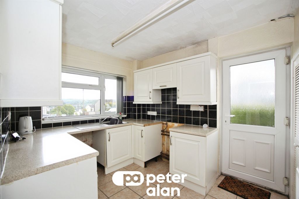 Additional image 8 of 3 bed semi-detached house for saleHengoed Avenue, Cefn Hengoed, Hengoed CF82