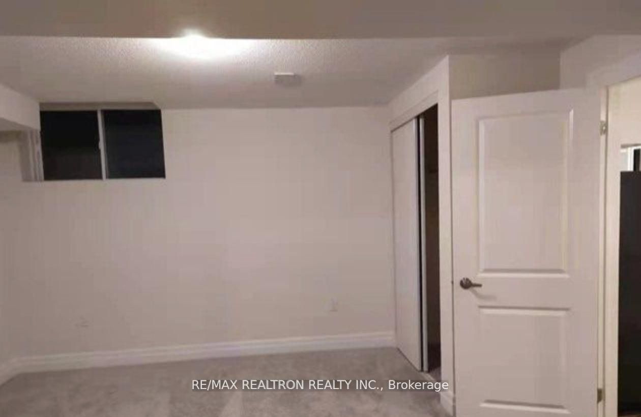 15 Wildflower Way, Toronto, ON, M1E 2T1 photo 3