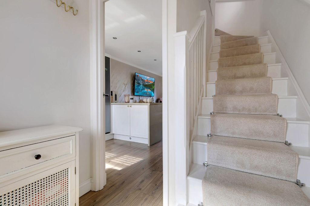 Additional image 7 of 3 bed end terrace house for saleArmath Place, Langdon Hills, Essex SS16