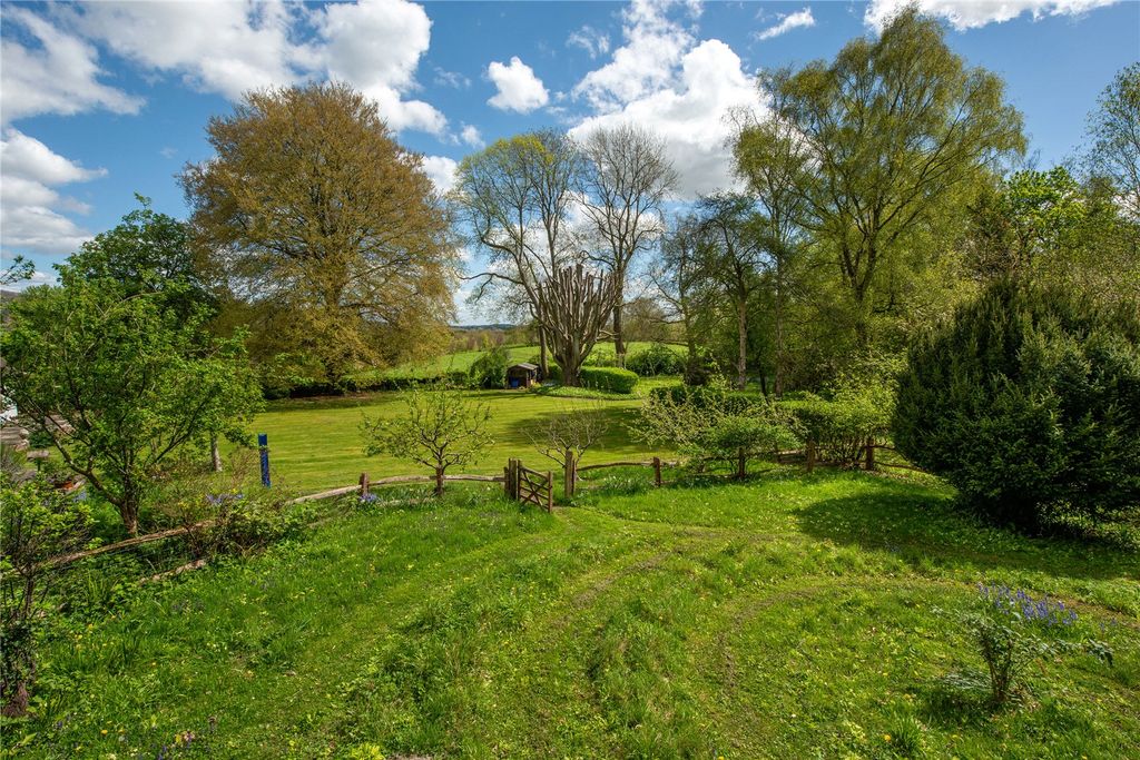 Additional image 22 of 4 bed detached house for salePebblehill Road, Betchworth, Surrey RH3