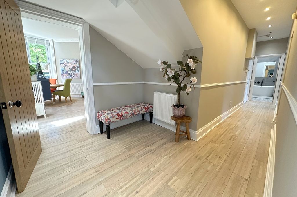 3 bed flat for saleCavendish Road, Dean Park, Bournemouth BH1 photo 5