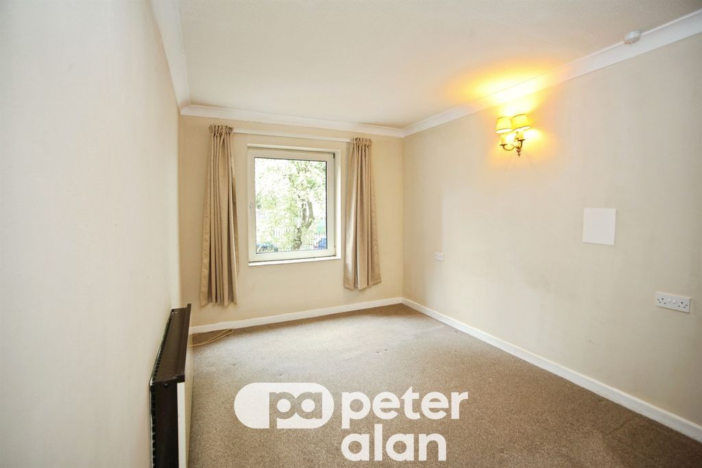 Additional image 5 of 1 bed flat for saleBryngwyn Road, Newport NP20