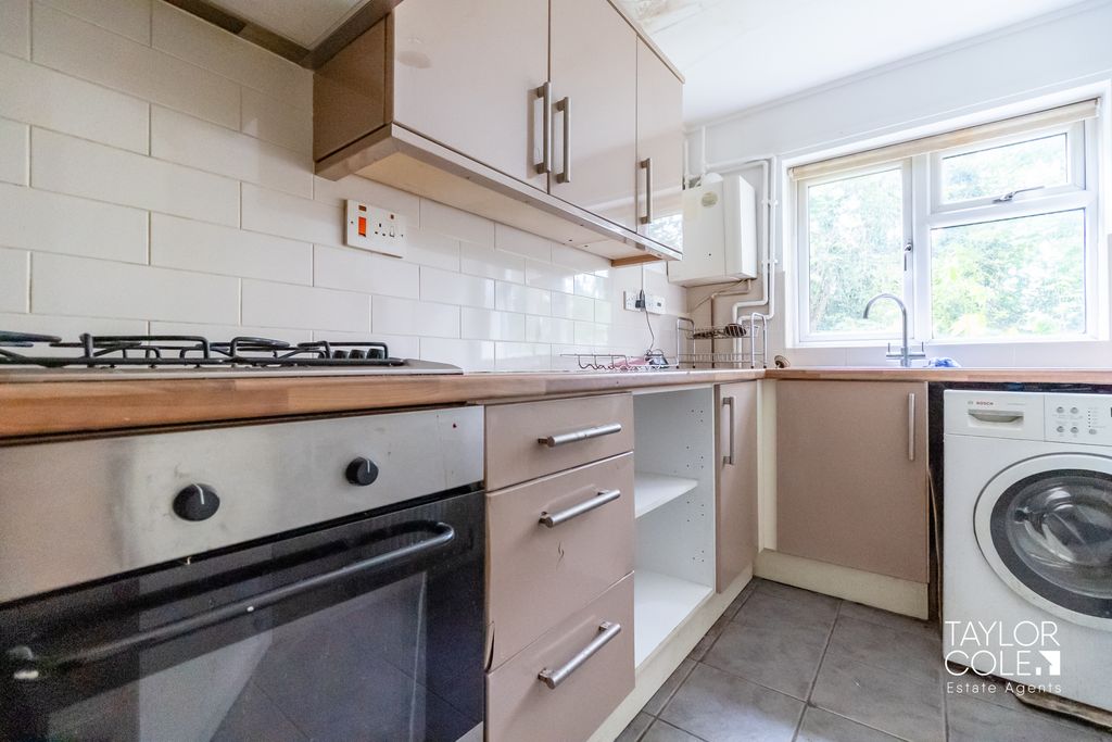 Additional image 4 of 1 bed flat for saleEalingham, Wilnecote, Tamworth B77