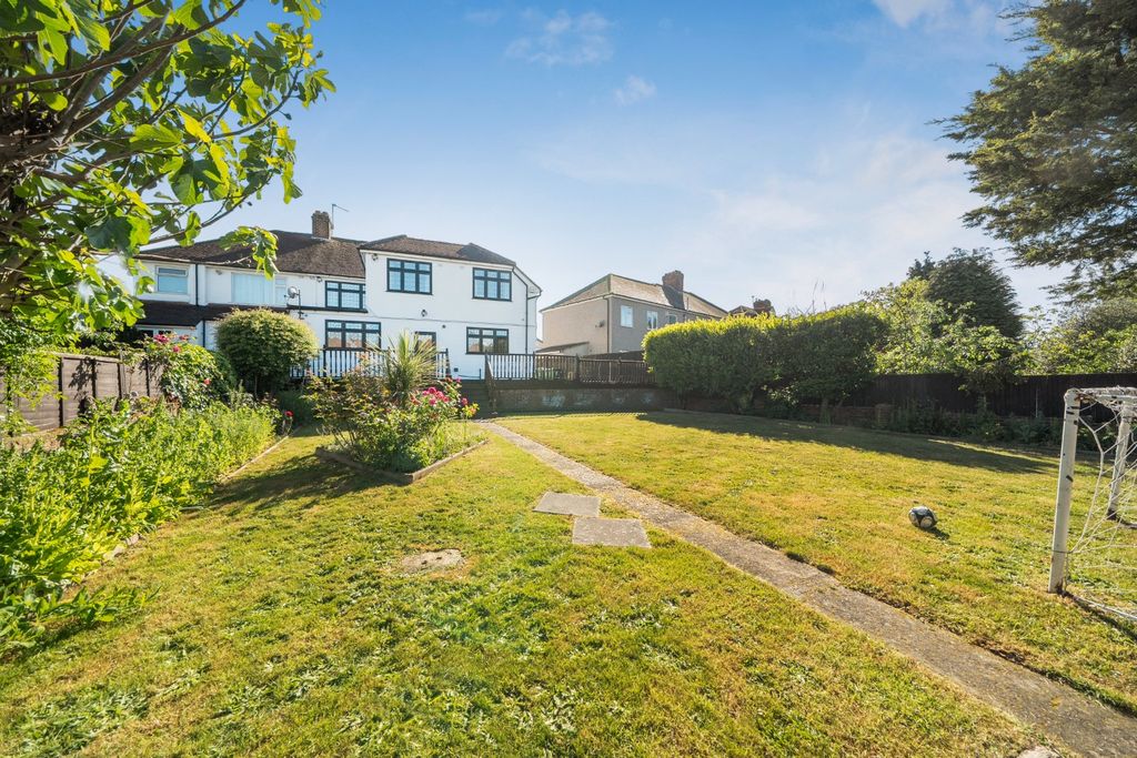 Additional image 2 of 5 bed semi-detached house for saleSandhurst Road, Bexley, Kent DA5
