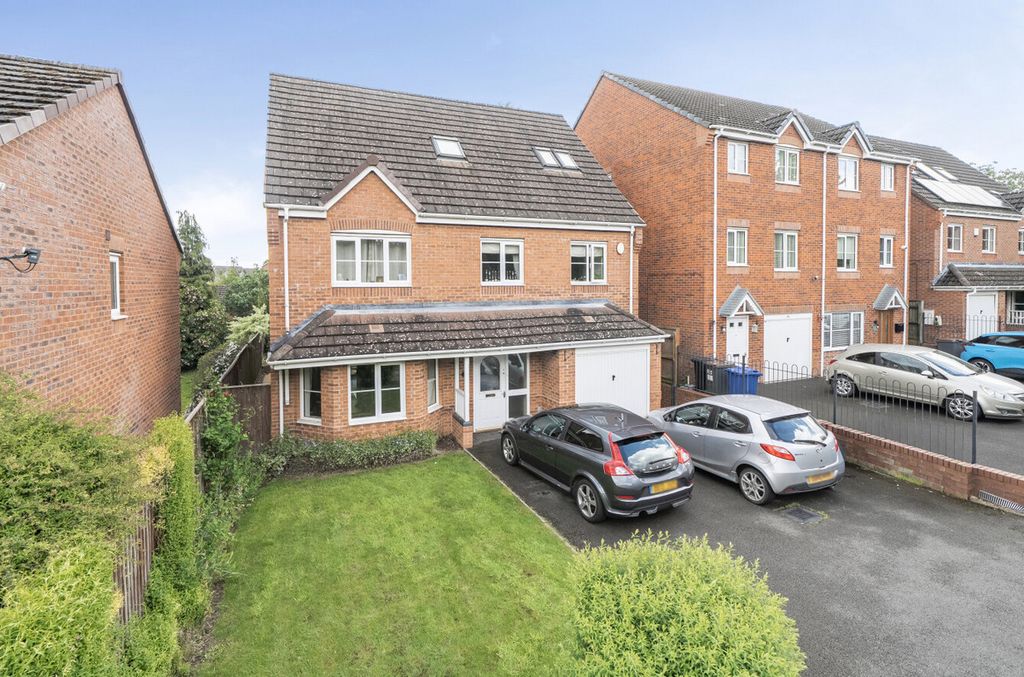6 bed detached house for saleGalingale View, Newcastle-Under-Lyme ST5