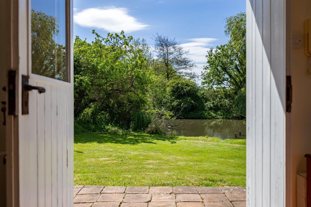 Additional image 42 of 4 bed detached house for saleGreat Burches Road, Benfleet SS7