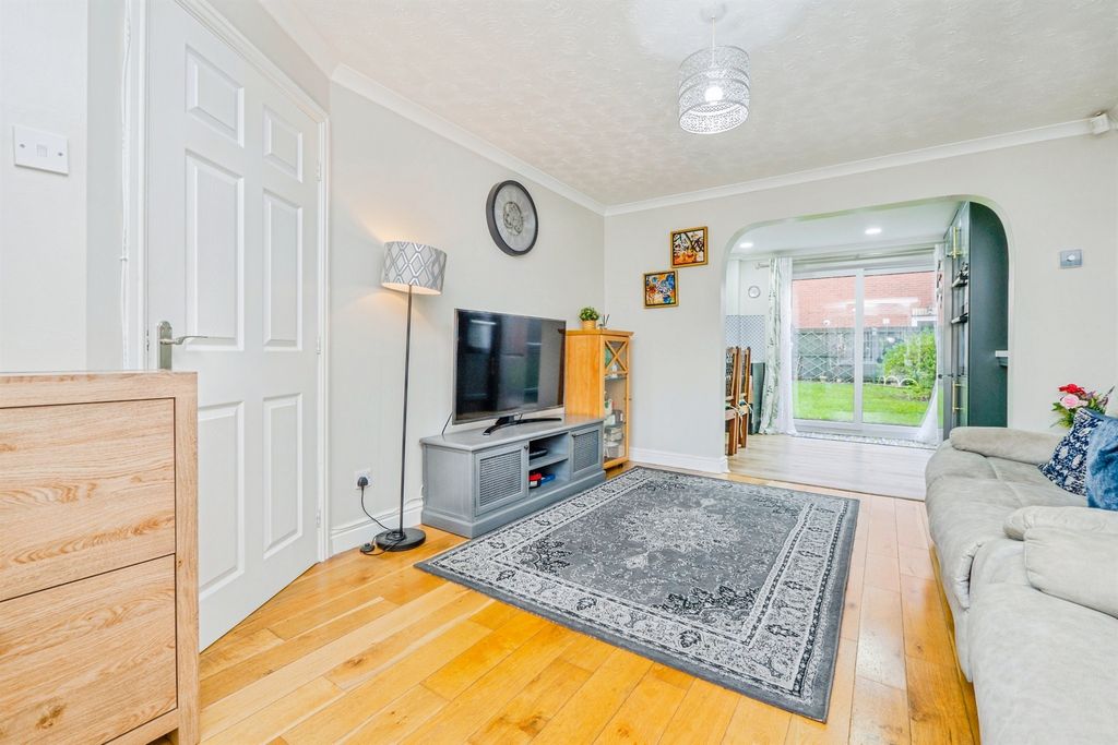Additional image 3 of 4 bed detached house for saleClos Hector, Pengam Green, Cardiff CF24