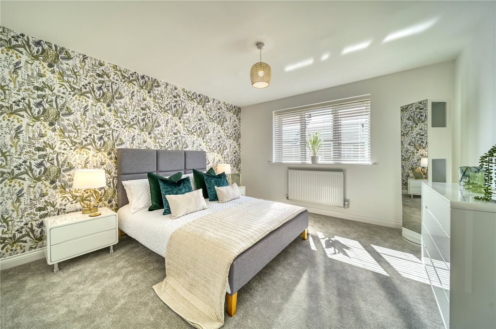 Additional image 7 of 4 bed detached house for saleSelborne Park, 35 Thistledown Road, Alton GU34
