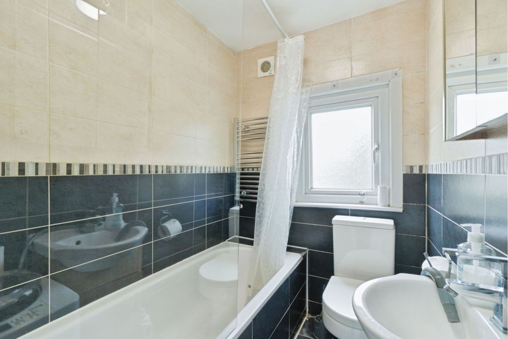 Additional image 15 of 3 bed semi-detached house for saleOrchard Road, Belvedere DA17