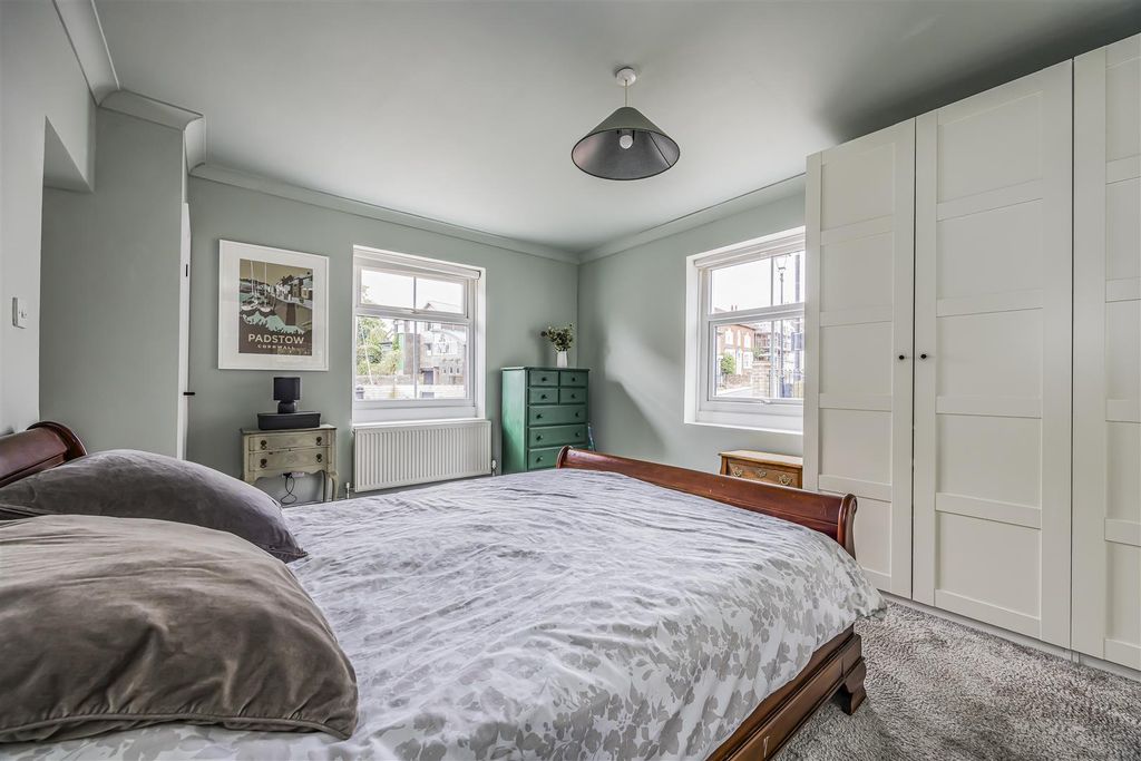 Additional image 6 of 2 bed flat for saleQueen Street, Emsworth PO10