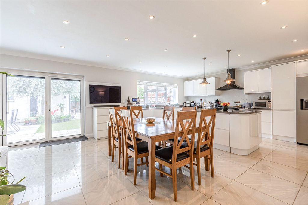 Additional image 2 of 5 bed detached house for salePinewood Avenue, New Haw, Addlestone, Surrey KT15