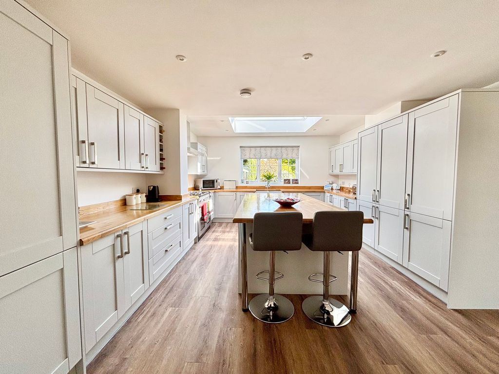 Additional image 9 of 4 bed detached house for saleCollington Rise, Bexhill-On-Sea TN39